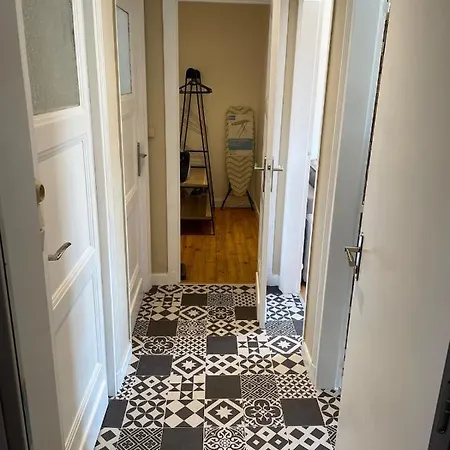 Le Petit Cocon Conciergerie Leroy Apartmán *